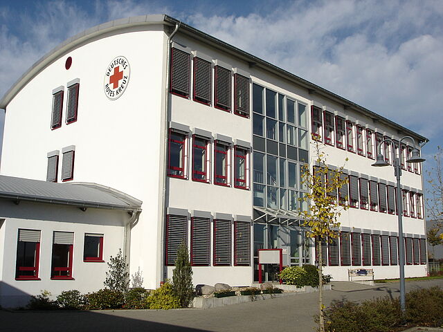 Blick auf das Dienstleistungszentrum, Senefelderstraße 1